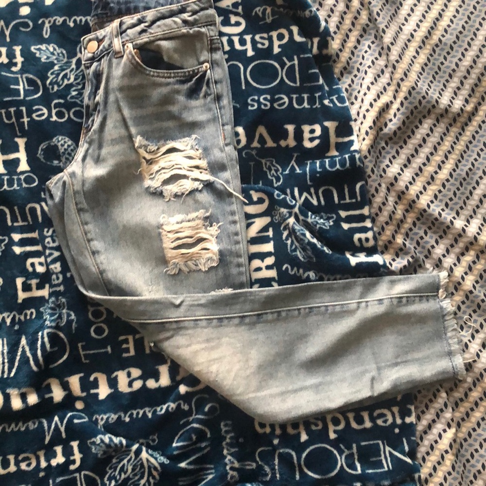 Jeans - Picture 2 of 3